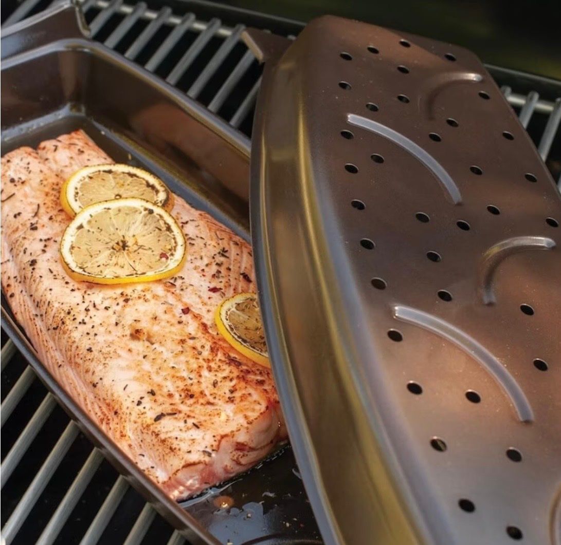 Grils: Nordic Ware Grill Steam Bake Multi Cooker – D'occasion à Altendorf par Elenaneagu22 2