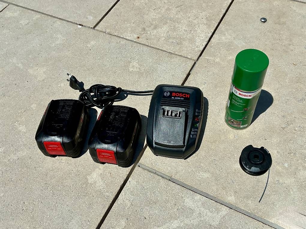 Bosch Tutti gli attrezzi: Ensemble d'outils de jardinage Bosch 18V – Usato da Bouveret venduto da uri_cq5w 4