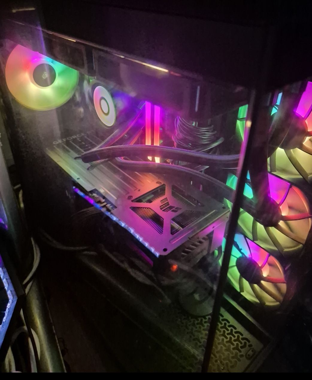 PC: Gaming PC Intel U7, 32GB, RTX 5070 TI – Usato da Niederweningen venduto da era_s96g