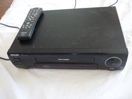 VHS Videorecorder - Philips VR 600 inkl Fernbedienung