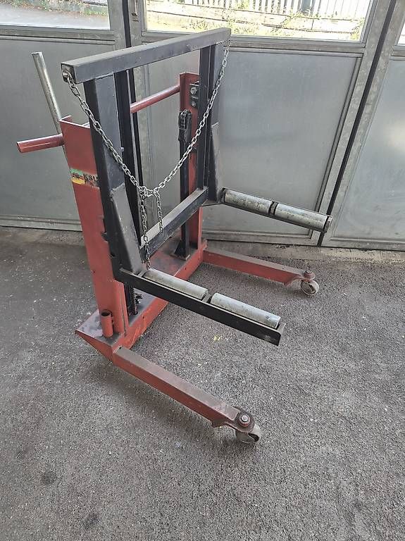 Tutti gli attrezzi: Radheber Radlifter Radmontierhilfe – Usato da Seuzach venduto da rjuc 1