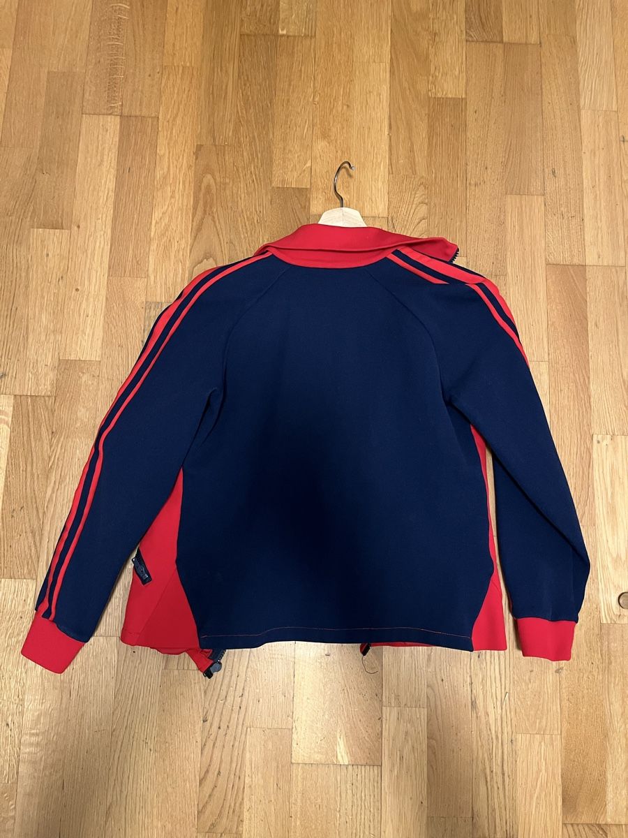 Lotti & Set di vestiti: Kinder retro Trainer/Langlauf Dress – Usato da Bern venduto da mat_52rl 4