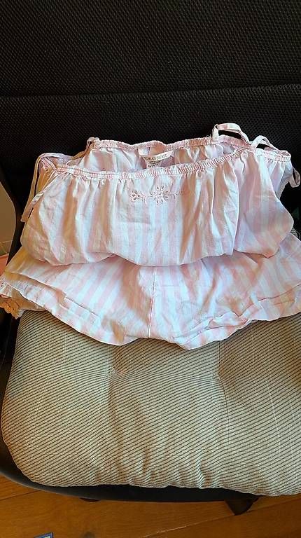 Negligees & Pyjamas: Pyjama Set by Victorias Secret  – Gebraucht aus Davos Glaris von tmf_2fmh 2