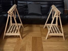 Schreibtisch Bockgestelle aus Holz mit Ablage