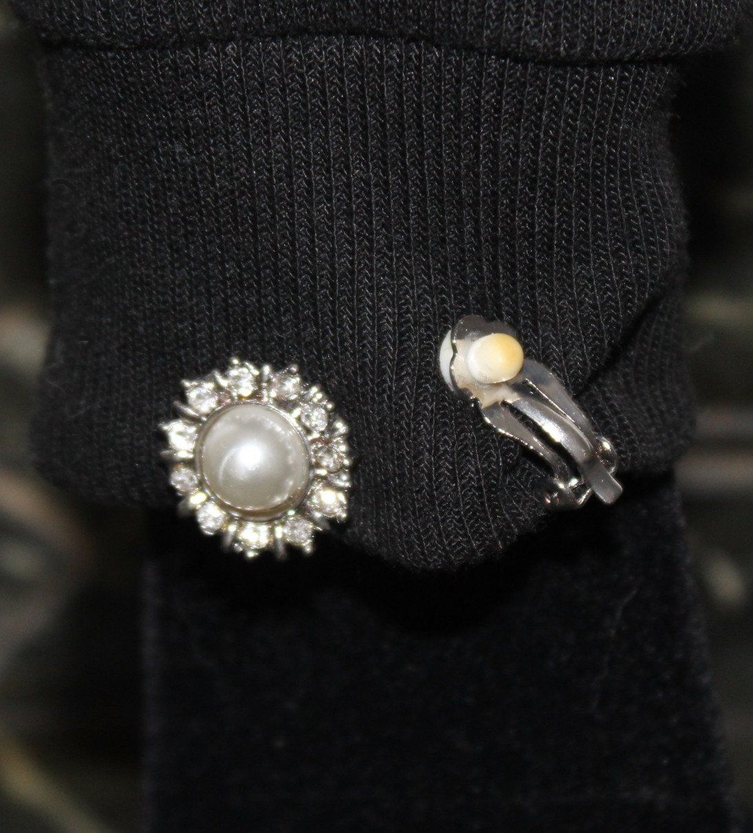 Orecchini pendenti & Orecchini a lobo: Ohrclips , Blumen mit Strass und Perle – Usato da Locarno venduto da madame-tus-sauds 2