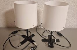 2 passende Nachttischlampen / Tischlampen  modernes Design