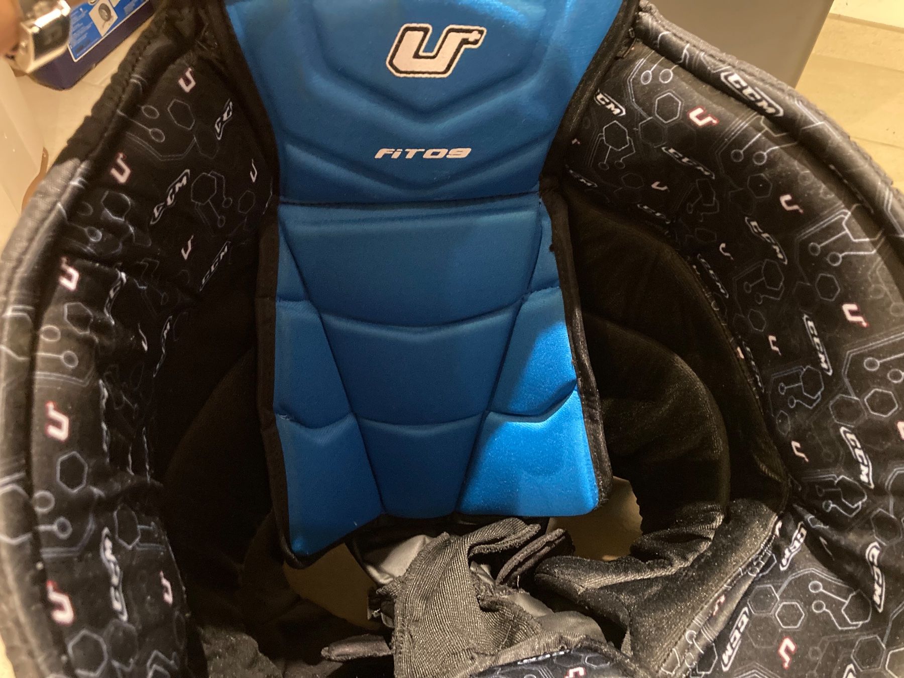 Ccm Pantaloni: Eishockey Hose CCM schwarz Senior M – Nuovo (secondo la descrizione) da Deitingen venduto da Calimi 5