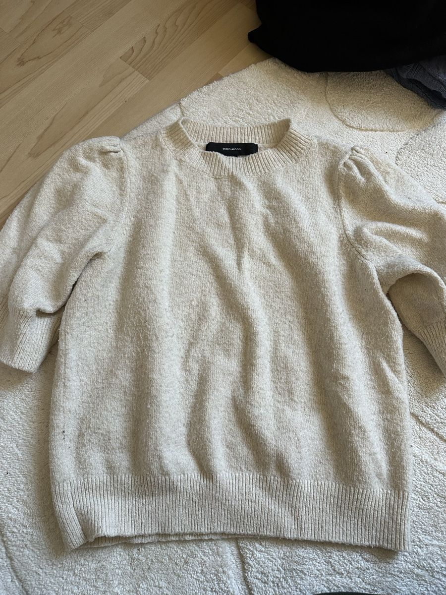 Vero Moda T-Shirts: Strickshirt – Gebraucht aus Basel von ronjalg