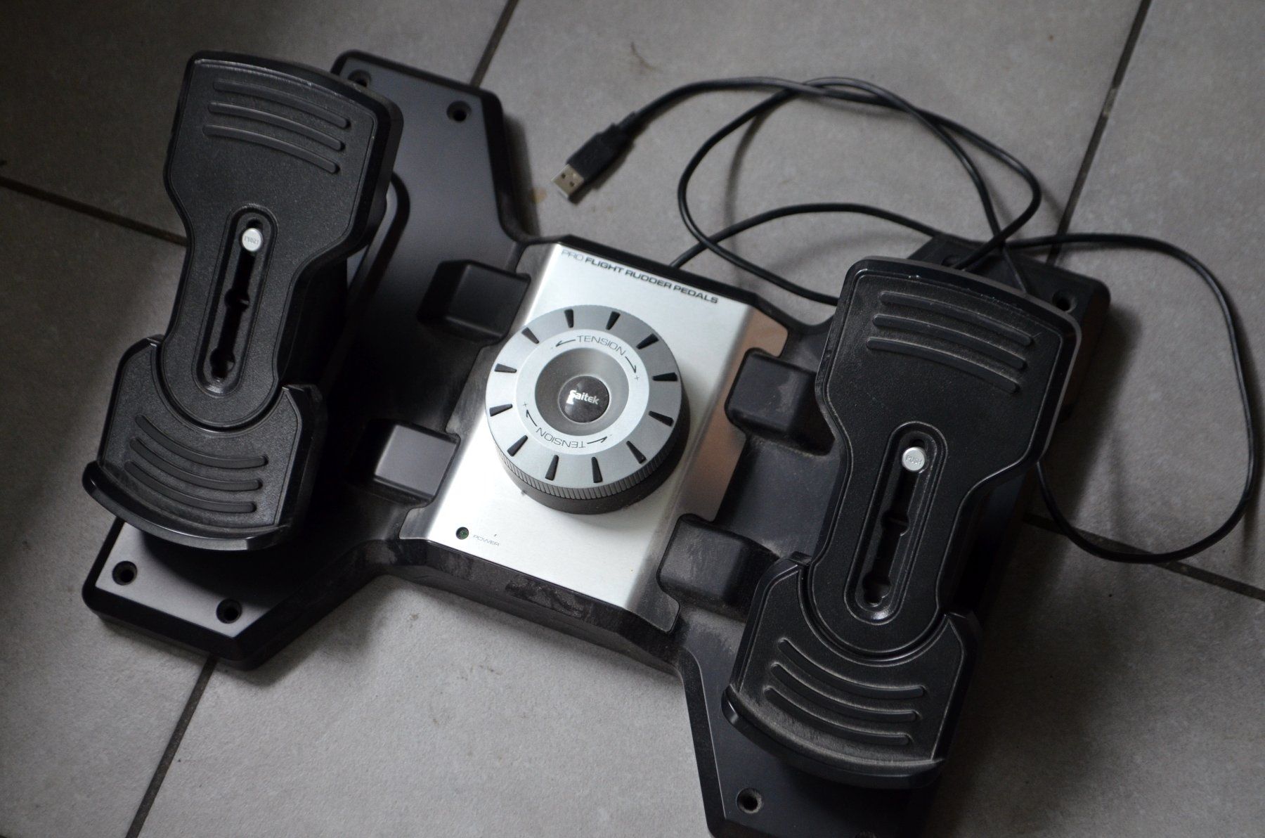 Saitek Controller: Logitech G Saitek Pro Flight Rudder Pedals – Usato da Collonges venduto da arashee 1