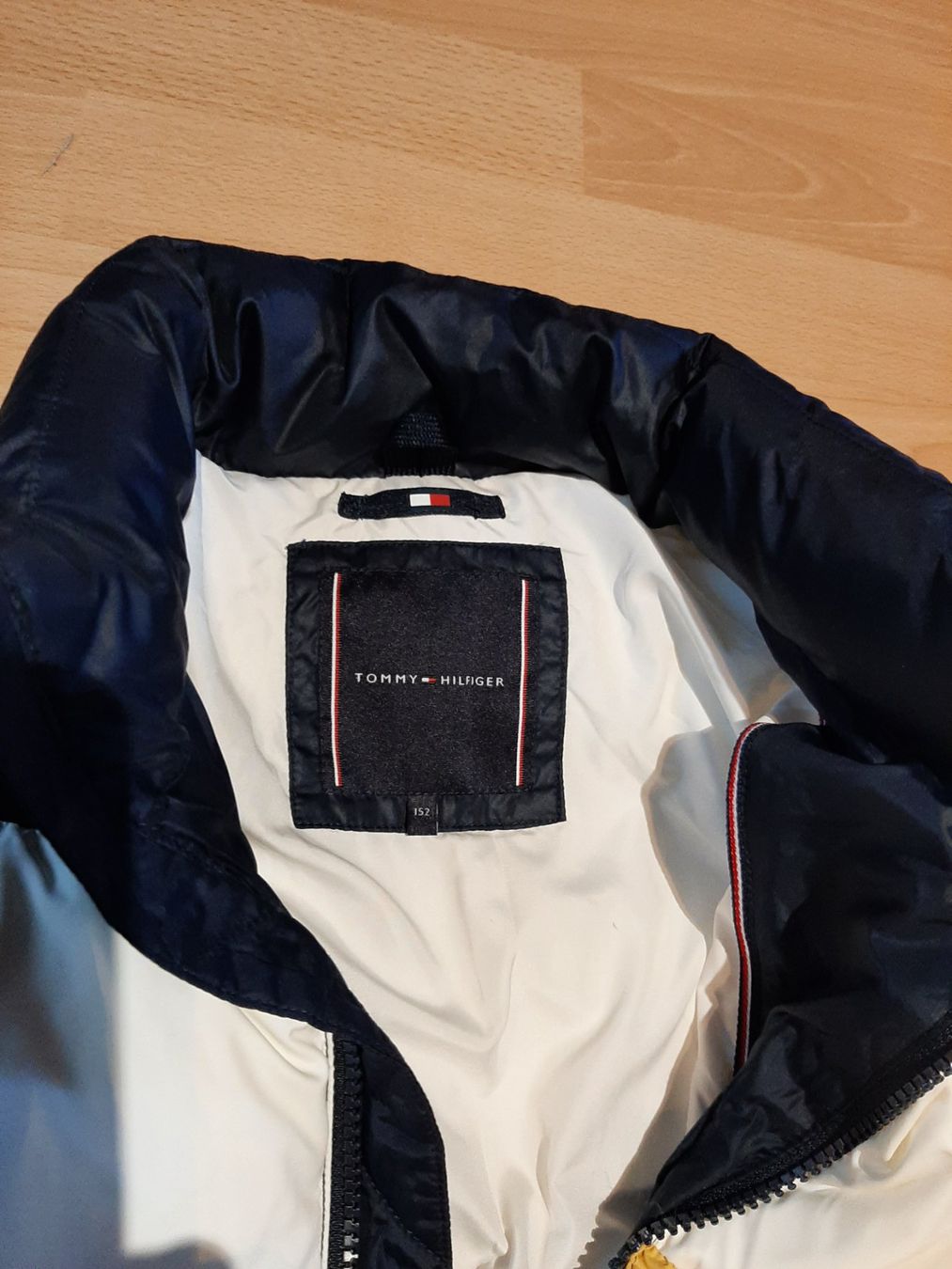 Tommy Hilfiger Giacche: Winterjacke Tom Hilfieger Gr.152 – Nuovo (secondo la descrizione) da Schwanden GL venduto da Andy-74 1