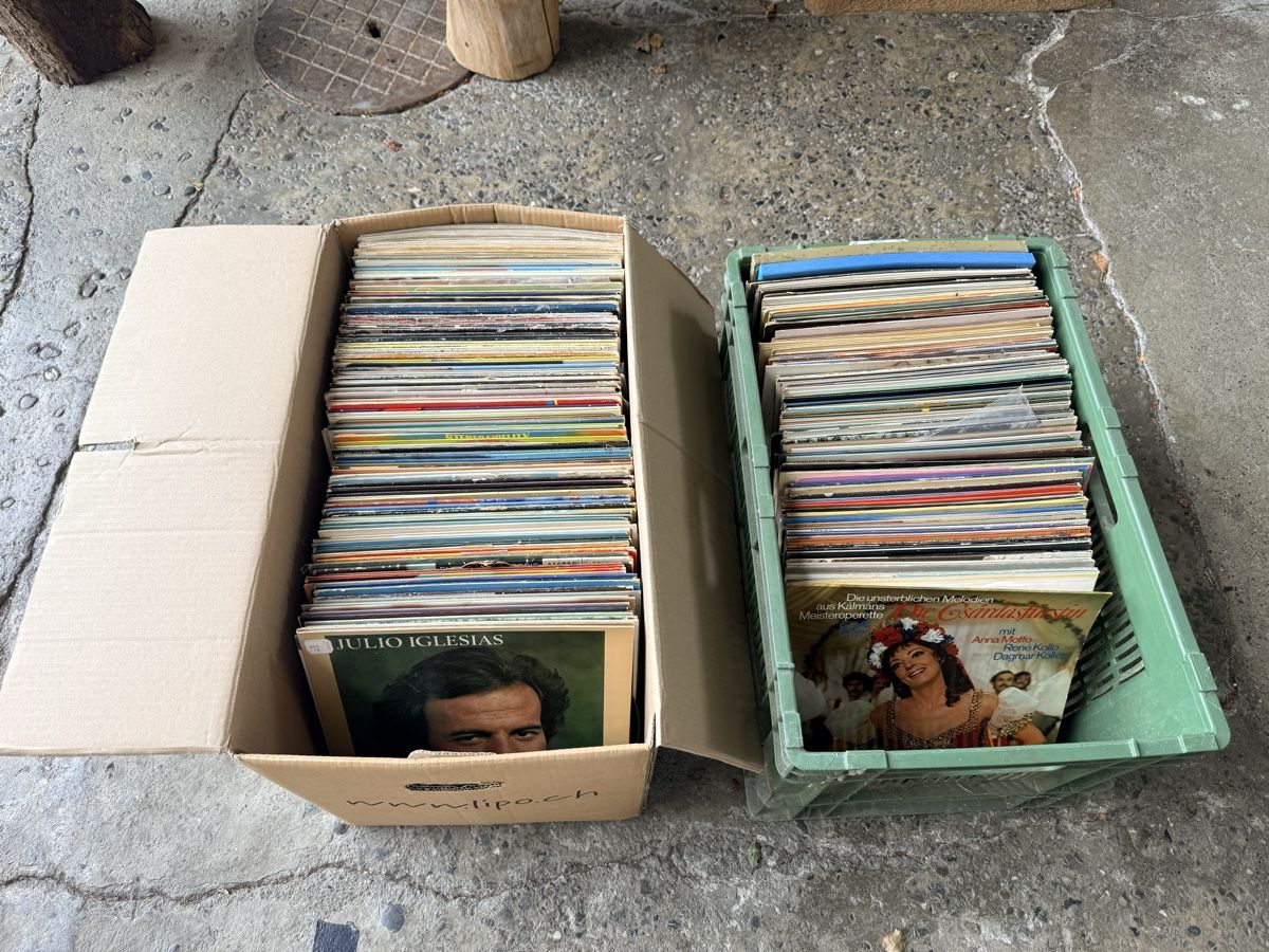 Schallplatten: 257 Schallplatten  – Gebraucht aus Schafisheim von Flawiia 2