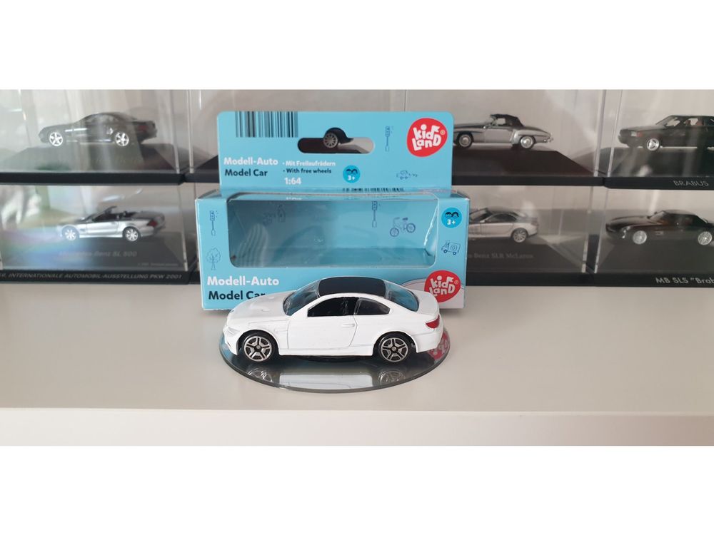 BMW Voitures modèles: BMW M3 COUPÉ E92 -  Modell 1:64 à la Matchbox – Neuf (Voir description) à Viganello par CARLiteratur 2