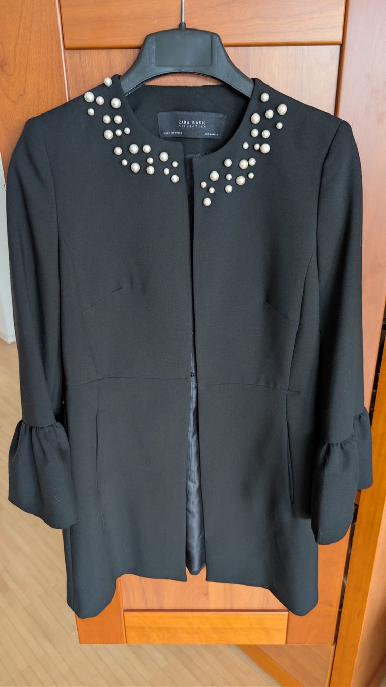 Zara Giacche: Zara Blazer Jacke mit Perlen, Schwarz, Grösse M – Usato da Wädenswil venduto da coconut1289