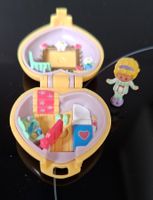 Polly Pocket 1991 Polly in her Bedroom Locket