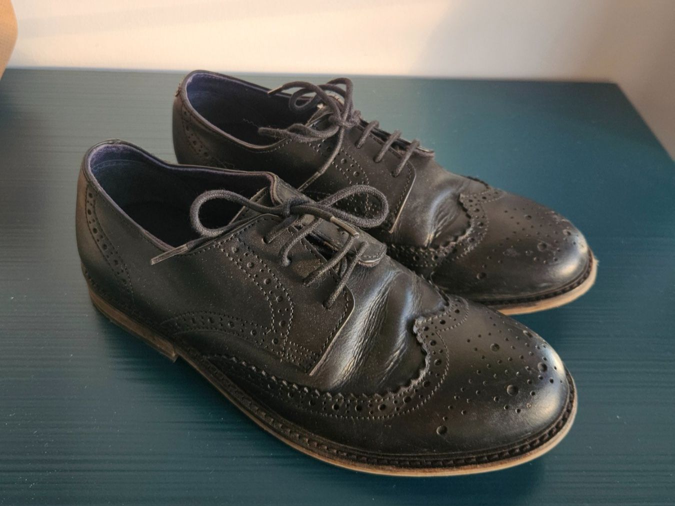Scarpe da uomo: Black Leather Brogue Shoes EU 38 – Usato da Affoltern am Albis venduto da Katarinushka