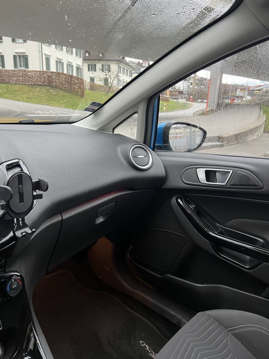 Ford Autos: Ford Fiesta, blau, 2013 – Gebraucht aus Herisau von Gugui09 4