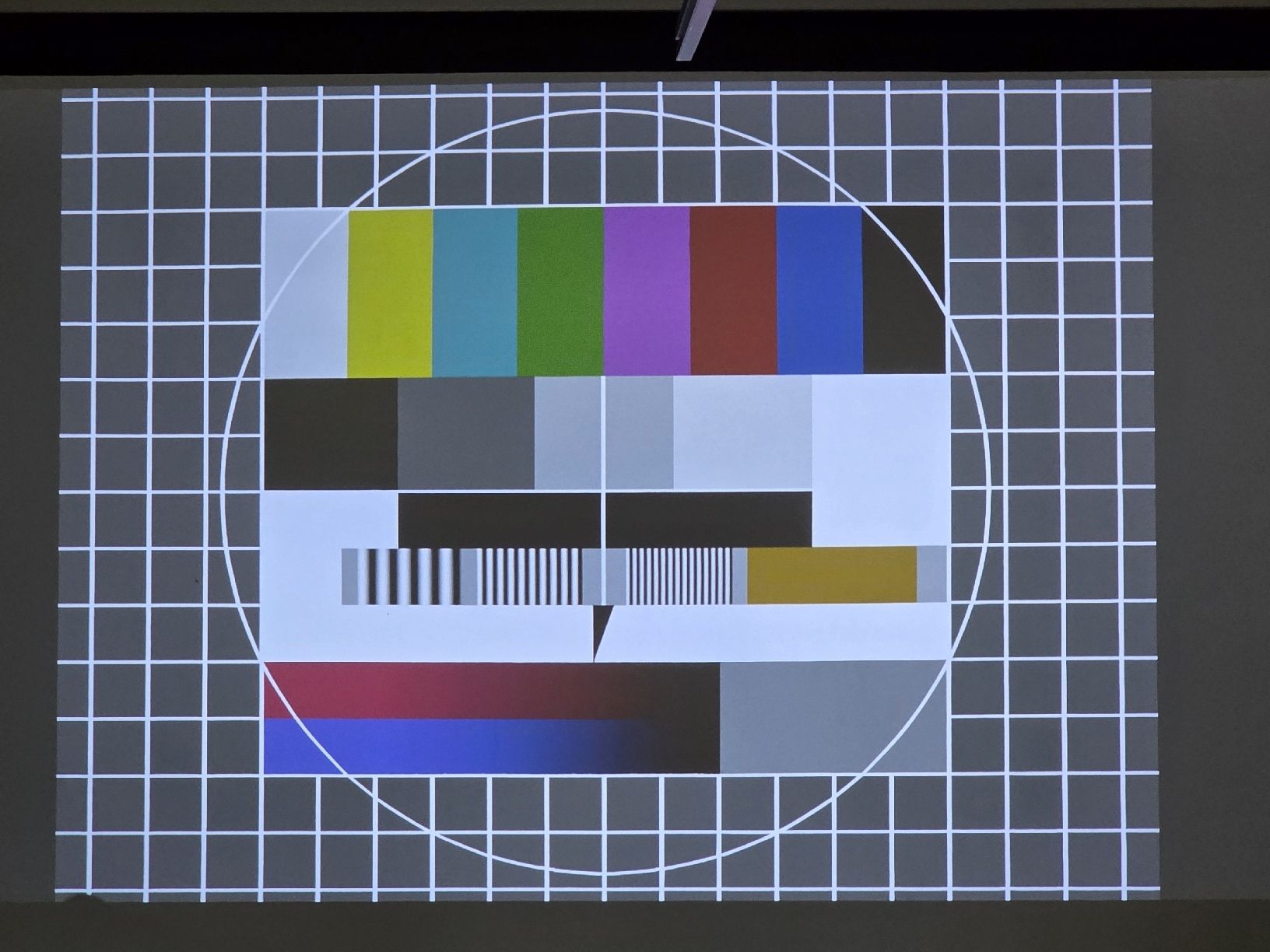 Videoprojektoren: Beamer Optoma DLP 501 – Defekt aus Kölliken von Aargauer7 7