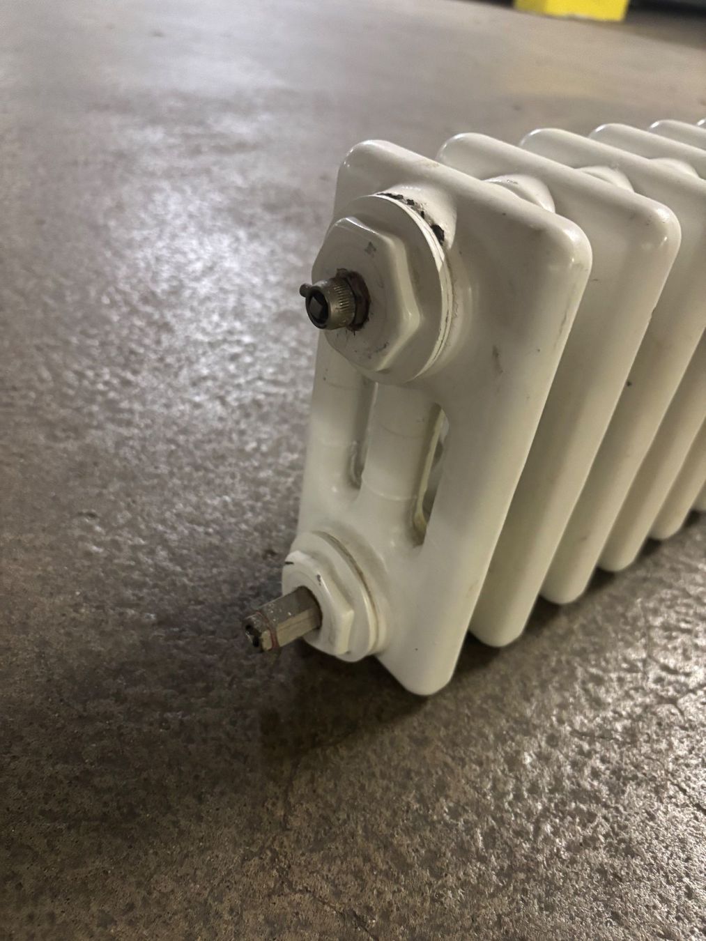 Radiatori: Radiator, guter Zustand! – Usato da Gerzensee venduto da szgerzensee 1
