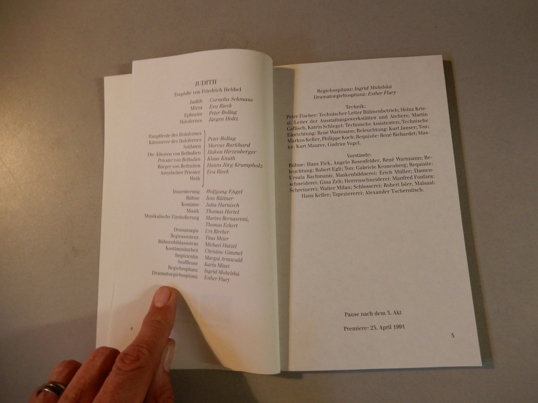 Libri: Schauspielhaus Zürich Programmheft Friedrich Hebbel- Judith – Usato da Erstfeld venduto da Mario_boe0 3