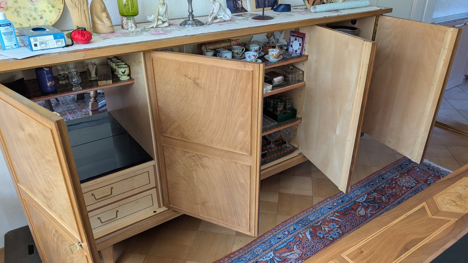 Credenze: Buffet viertürig – Usato da Ittigen venduto da stoney63 2