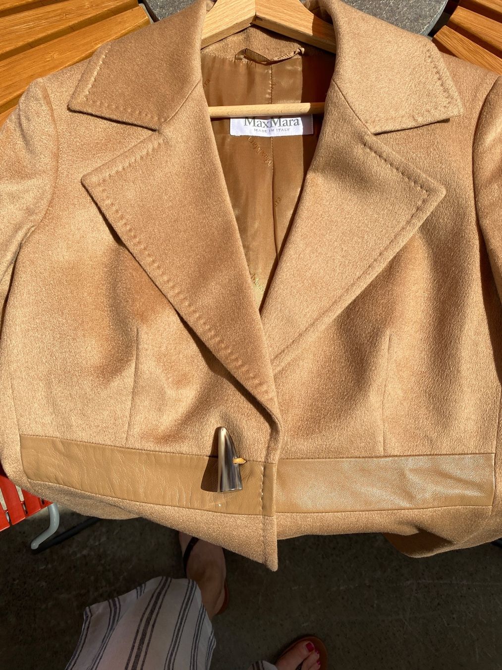 Max Mara Giacche: MAX MARA - Blazer chameau - taille CH 40 – Nuovo (secondo la descrizione) da Genève venduto da Lucie.hwrth 2