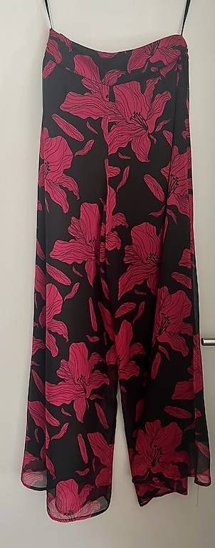 Hosen: Guess Palazzo Hose – Gebraucht aus Schnottwil von pacha08