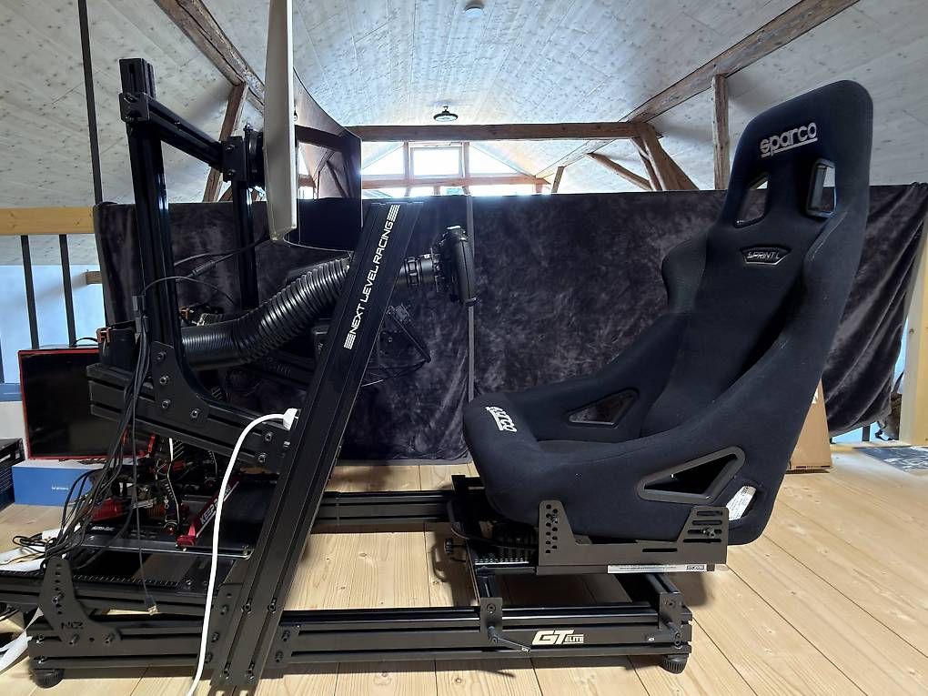 Moza Racing Controller: MOZA R16 Sim Rig mit OLED G9 & Simagic P2000 – Gebraucht aus Rossrüti von Kandalf 2