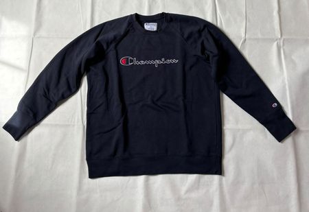 Champion Sweatshirt Dunkelblau – Classic Logo