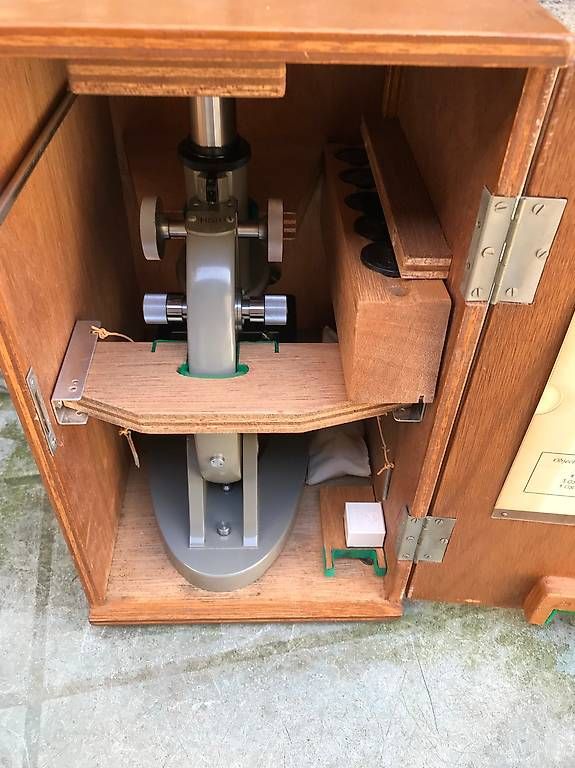 Microscopi: Microscope Olympus 1964 avec sa boîte en bois – Usato da Estavayer-le-Lac venduto da mar_2s6b 4