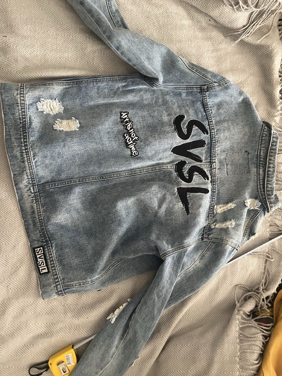 Vestes: Jeansjacke mit Aufnähern Grösse L – Neuf (Voir description) à Olten par sae_82z2 6