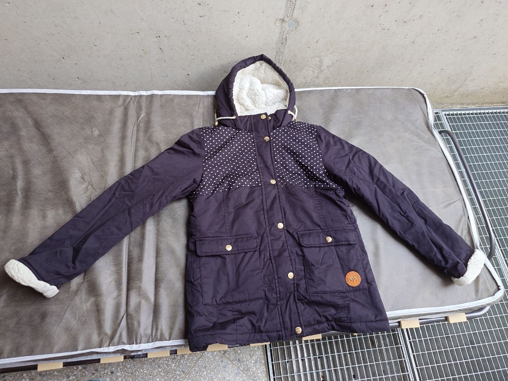 Giacche: Warme Winterjacke Grösse 38 – Usato da Bätterkinden venduto da Grooovy