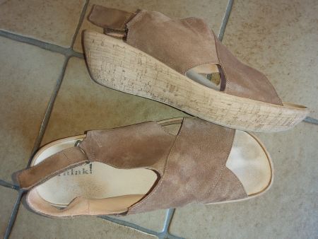 Sandales Think! en cuir, taille 43, parfaites pour l'été
