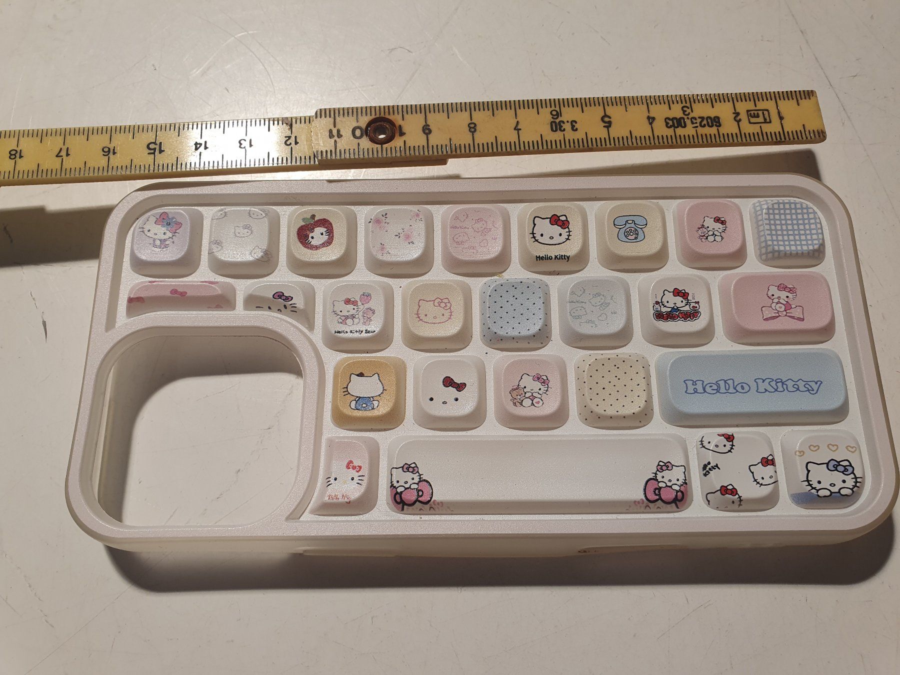 Coques & Protection écran: Handyschutzhülle Hello Kitty – D'occasion à Zürich par loosebone