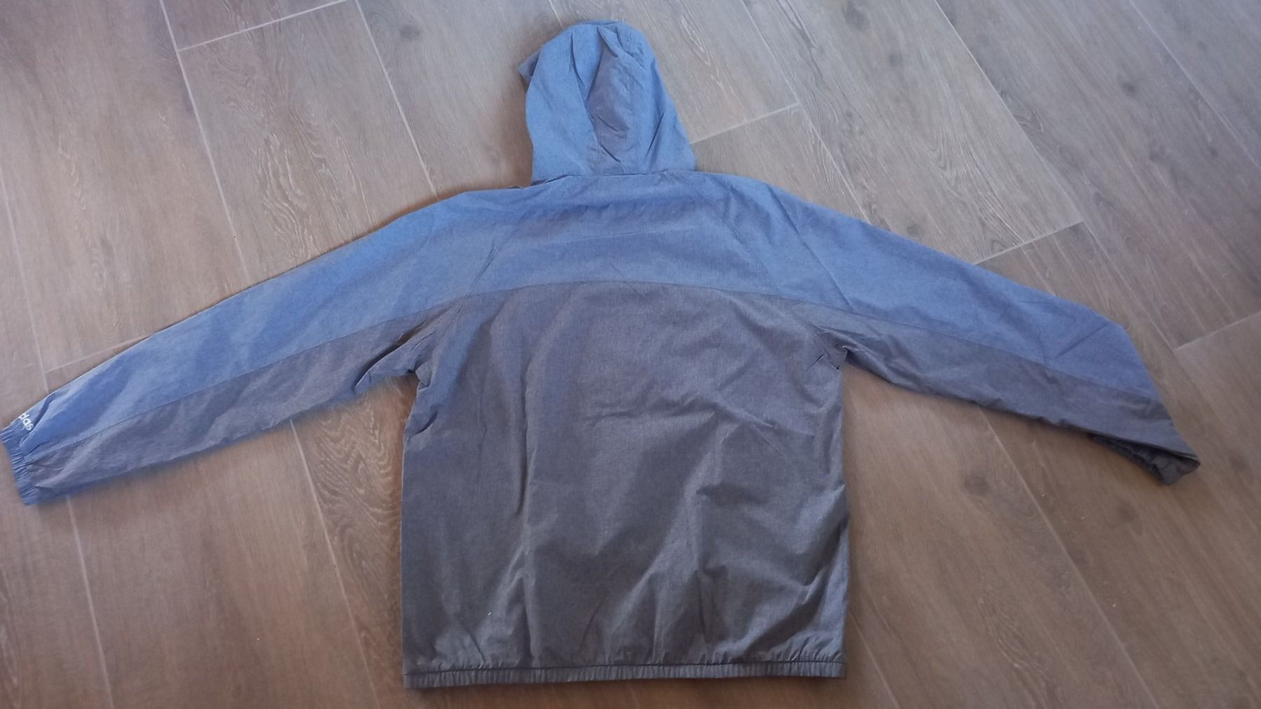 Adidas Giacche: Coupe-vent ADIDAS (XL) – Usato da Arveyes venduto da sape.online 1