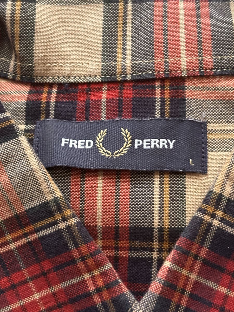 Fred Perry Camicie: Fred Perry Hemd – Usato da Egg b. Zürich venduto da Luckybilly 1