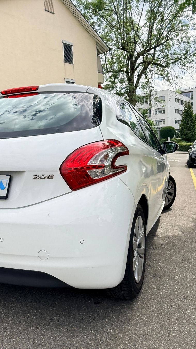 Peugeot Autos: Peugot 208 – D'occasion à Zürich par Barbaros.gkz 4