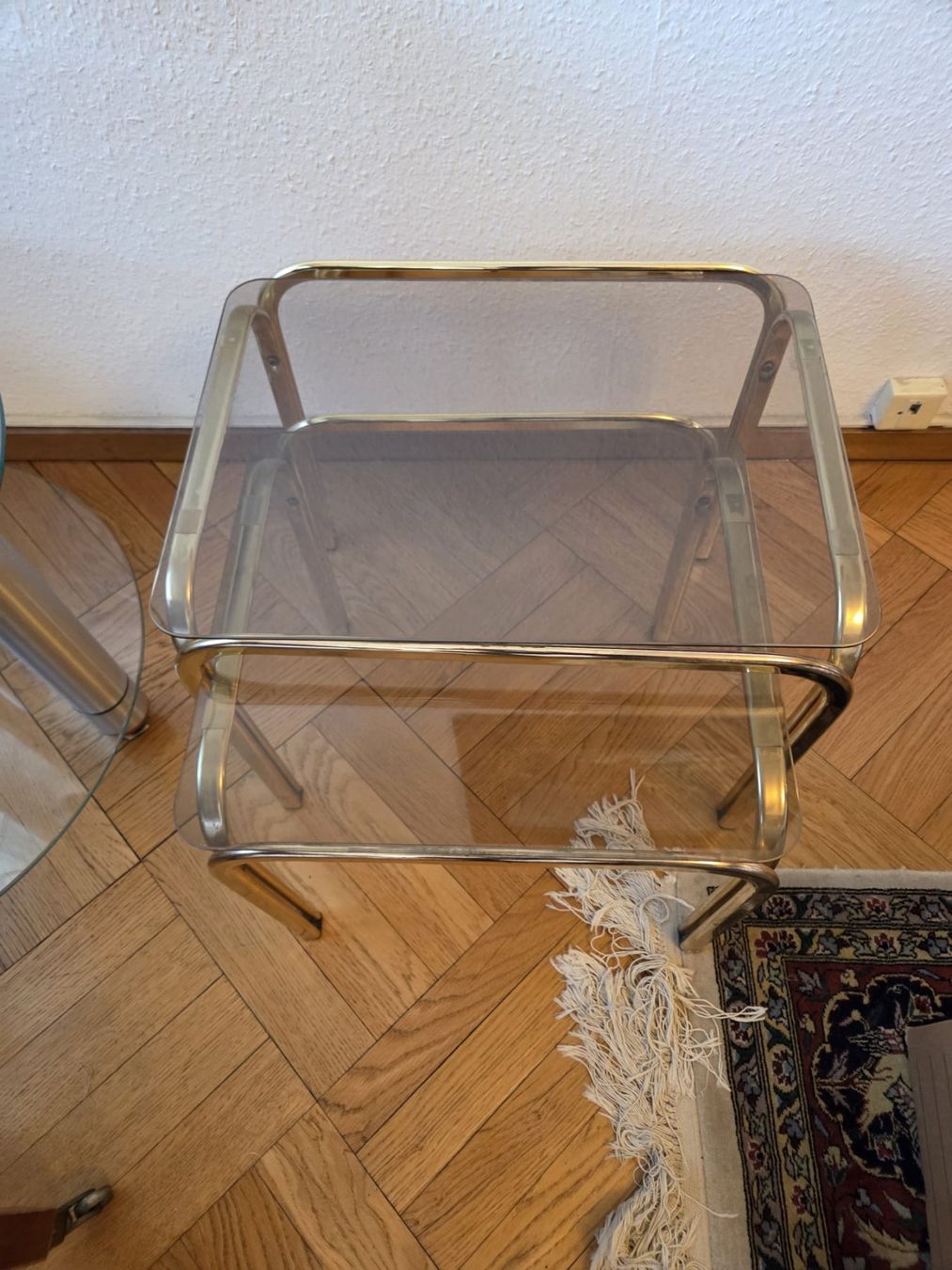 : Deux tables en verre – Usato da Genève venduto da yan_vh72