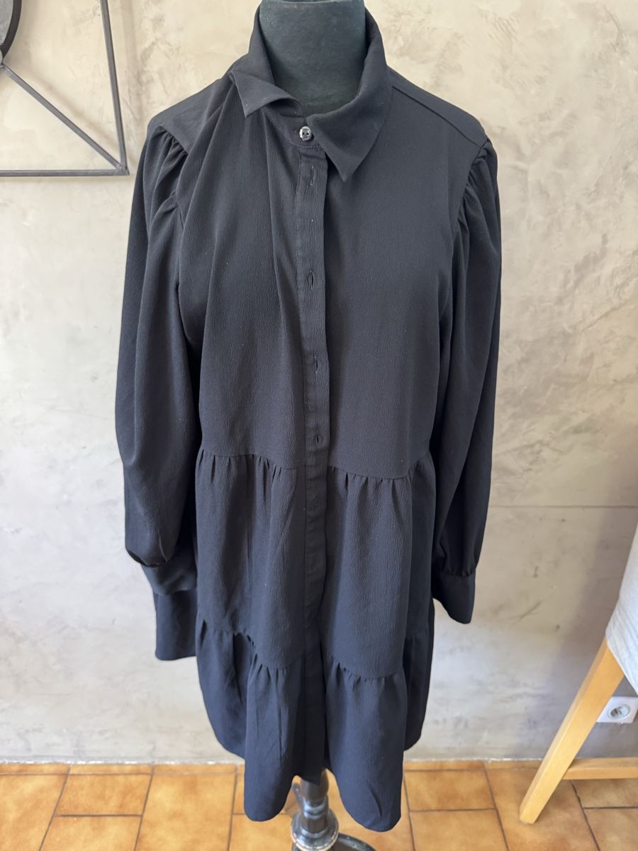 Vestiti: Monkl Robe noire, taille M, Marina  – Usato da Veyrier venduto da kimedovapa