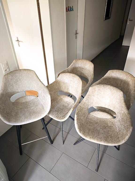 Stühle: stuhlset 4+1 barhocker stühlset – Gebraucht aus Chur von Edina1994 3