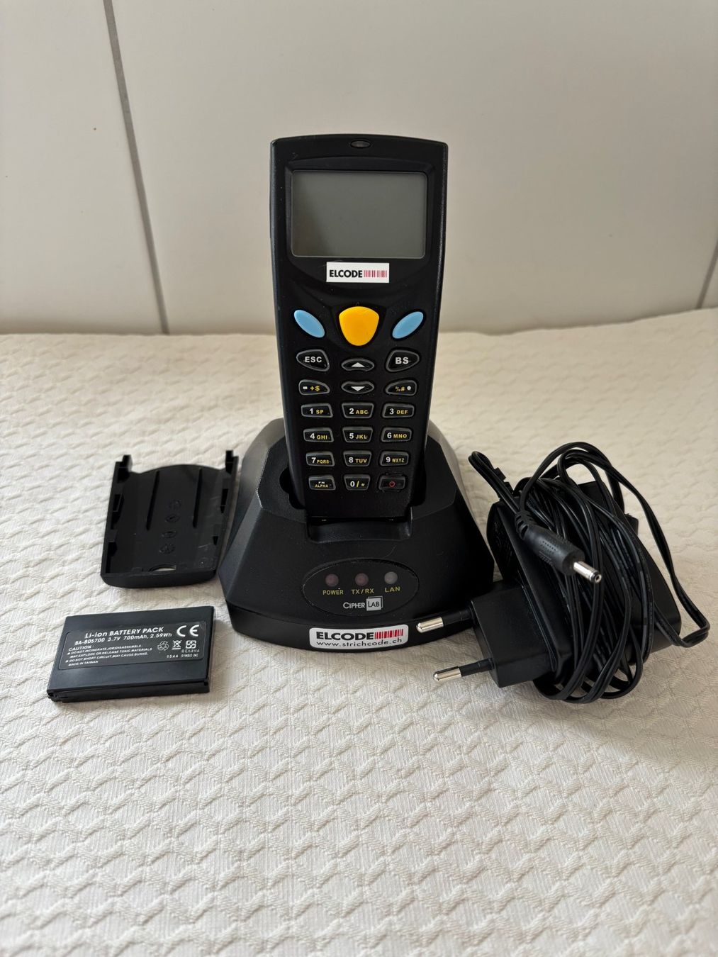 Scanner: Mobiler Barcodescanner Elcode 8001 Terminal - C – Usato da Einigen venduto da Medicom-Pharma