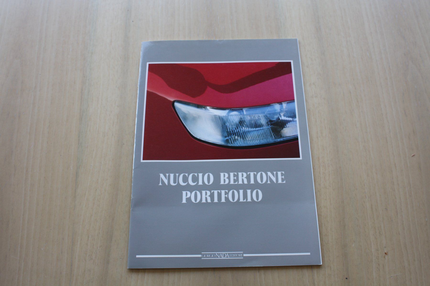 Documenti: Bertone Portfolio Countach/Miura Prospekt 1989 – Usato da Wikon venduto da erwin400