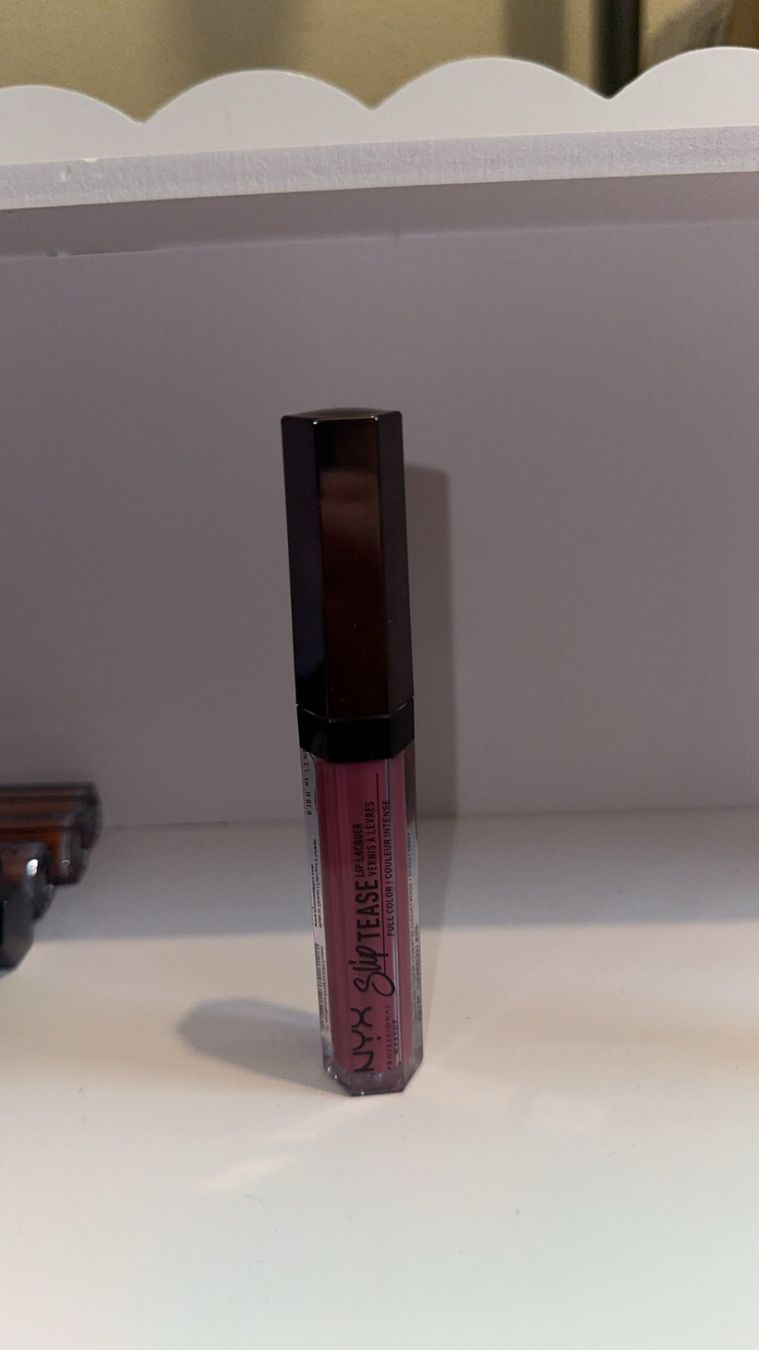 NYX Professional Makeup Make-up: NYX Slip Tease lip lacquer NR 06 – Nuovo e nell'imballaggio originale da Oftringen venduto da tola19