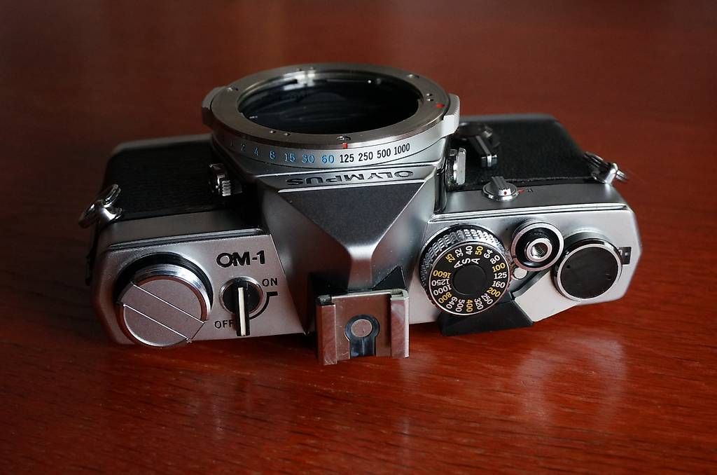 Olympus Fotocamera: Olympus OM-1 Chrom mit Motor Winder 2 TOP – Usato da Spreitenbach venduto da Salesmanship 3