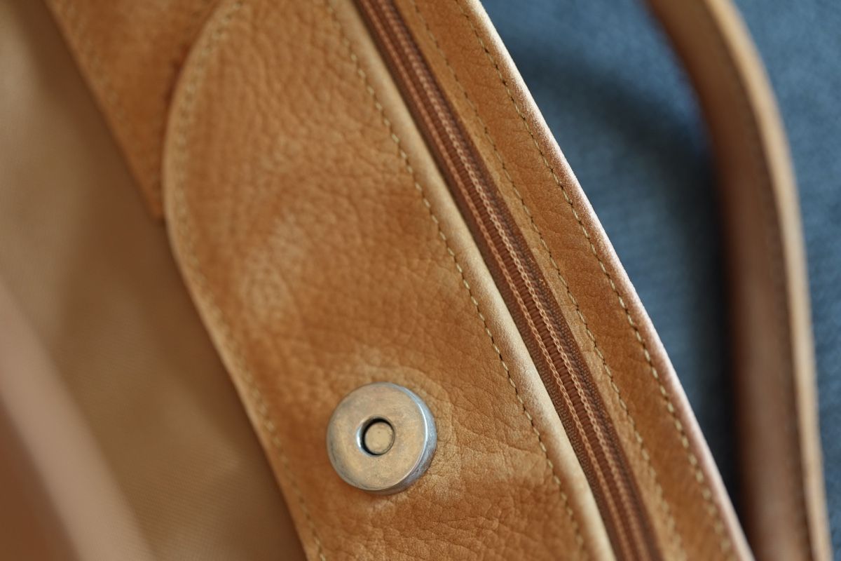 Longchamp Taschen für Damen: Longchamp Echtleder Tasche wenig gebraucht – Gebraucht aus Rüti ZH von ors_9ggw 7