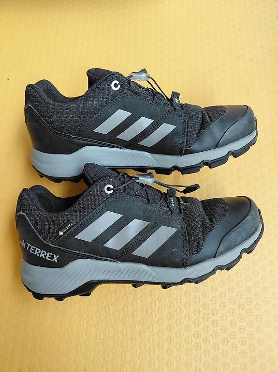 Adidas Scarpe per ragazzi: Adidas Terrex Gore-Tex Wander-/Trekkingschuhe – Usato da Illgau venduto da Mythenblick86 3