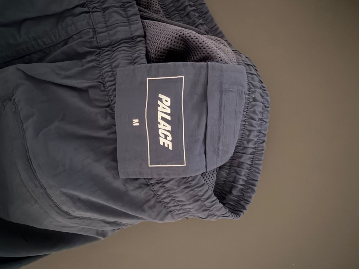 Pantalons: Palace Kurze Hose, Grösse M – D'occasion à Wetzikon ZH par Ivy2 2