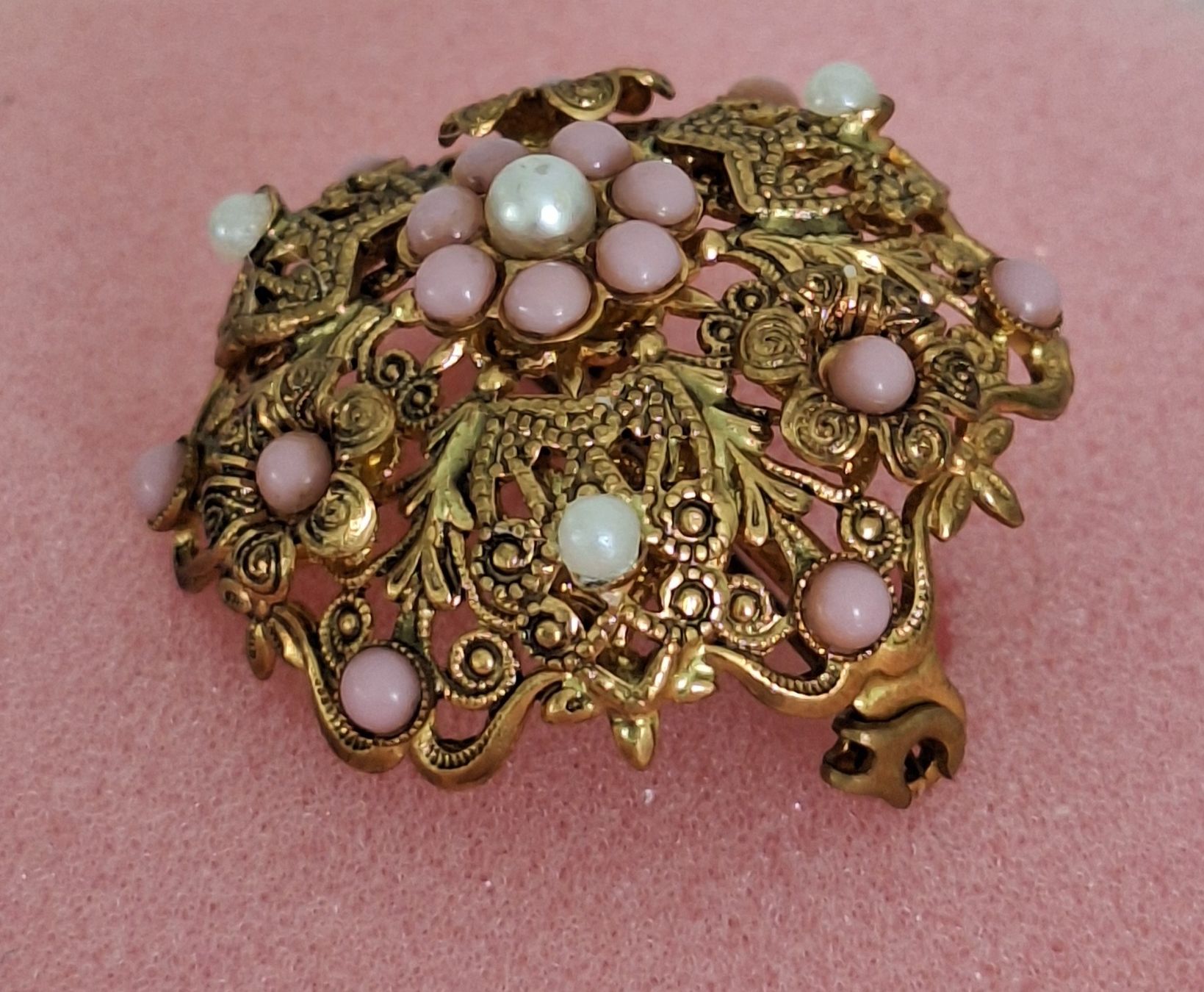 Broches & Aiguilles: VINTAGE BROSCHE ERHÖHT – D'occasion à Kerzers par ExpressoTerreno