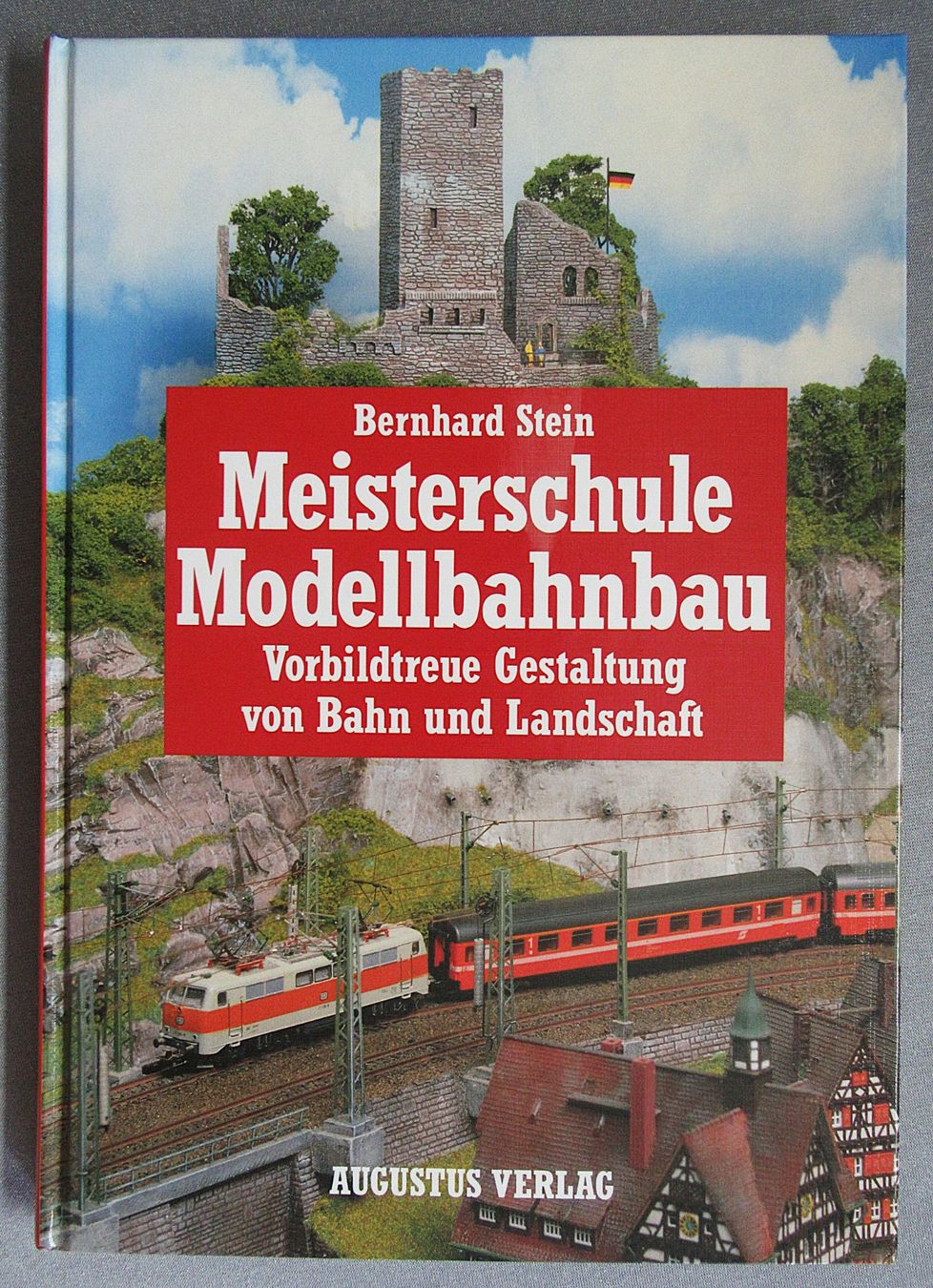 Libri: Meisterschule Modellbahnbau - Vorbildtreue Gestaltung – Usato da Auenstein venduto da Padabimbim