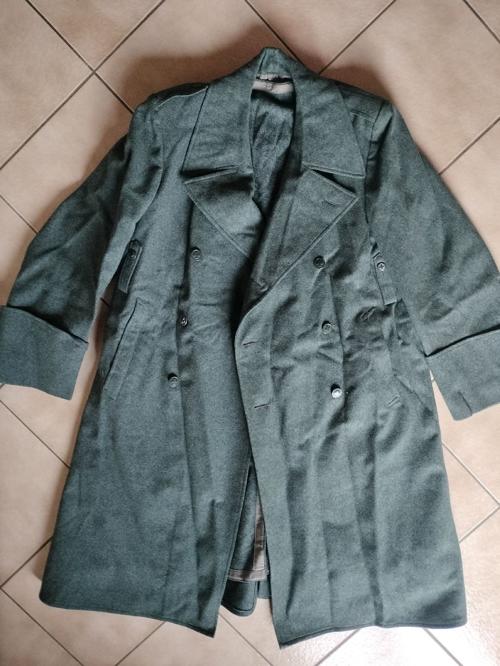 Schweizer Armee Uniformen: Antiker Schweizer Armee Militär Mantel – Gebraucht aus Schwanden Sigrisw von cadieux71