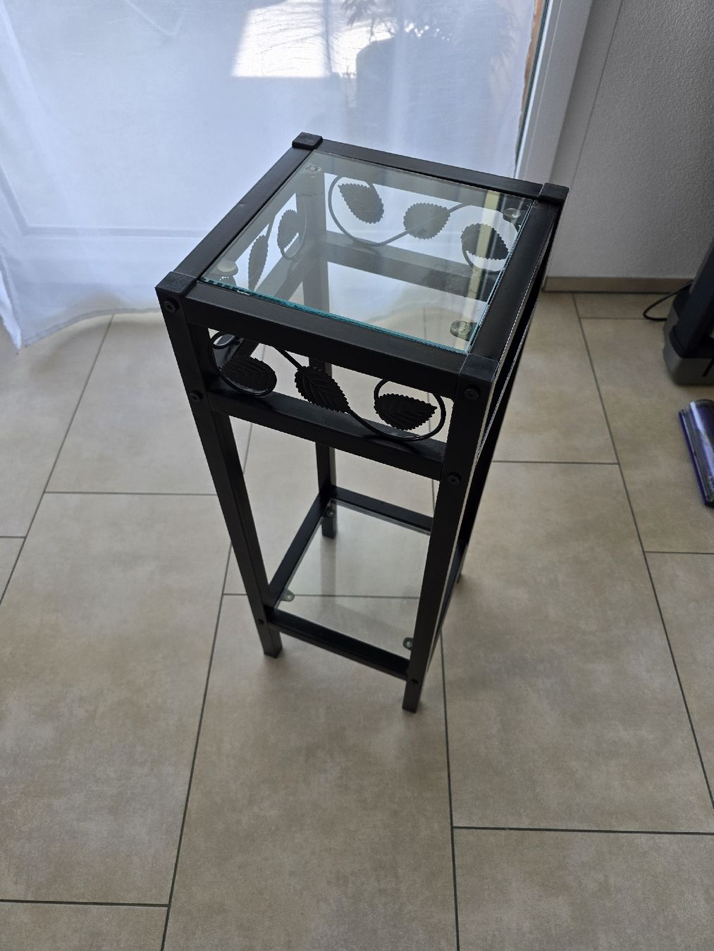 Scaffali: Regal / Beistelltisch – Usato da Rickenbach b. Wil venduto da VeryLovelyThings 2